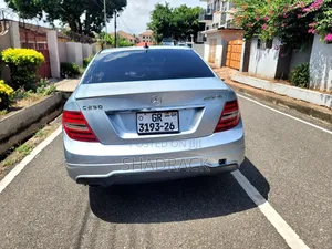 Mercedes-Benz C250 2014 Blue
