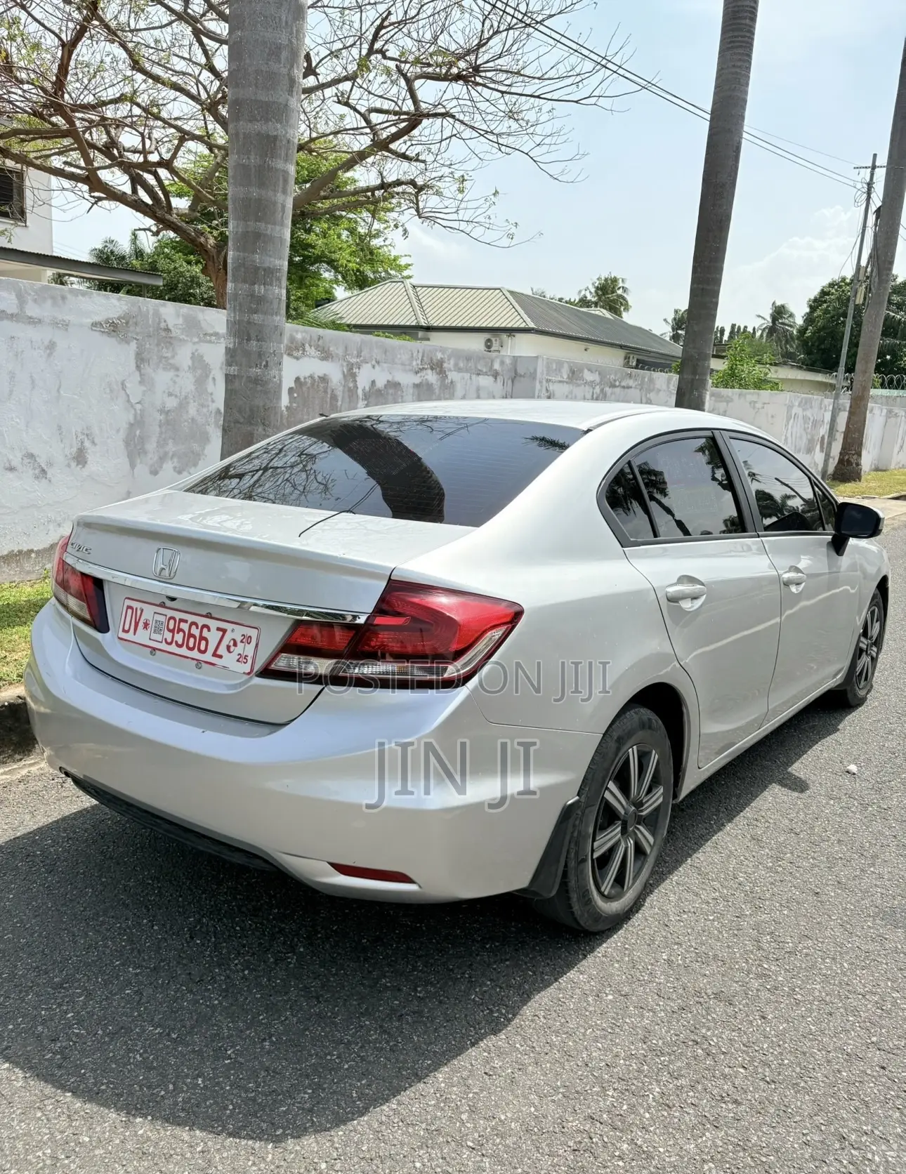 Honda Civic EX 4dr Sedan (1.8L 4cyl CVT) 2014 Silver