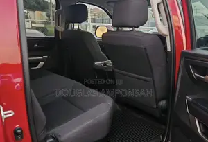 Toyota Tundra 2023 Red