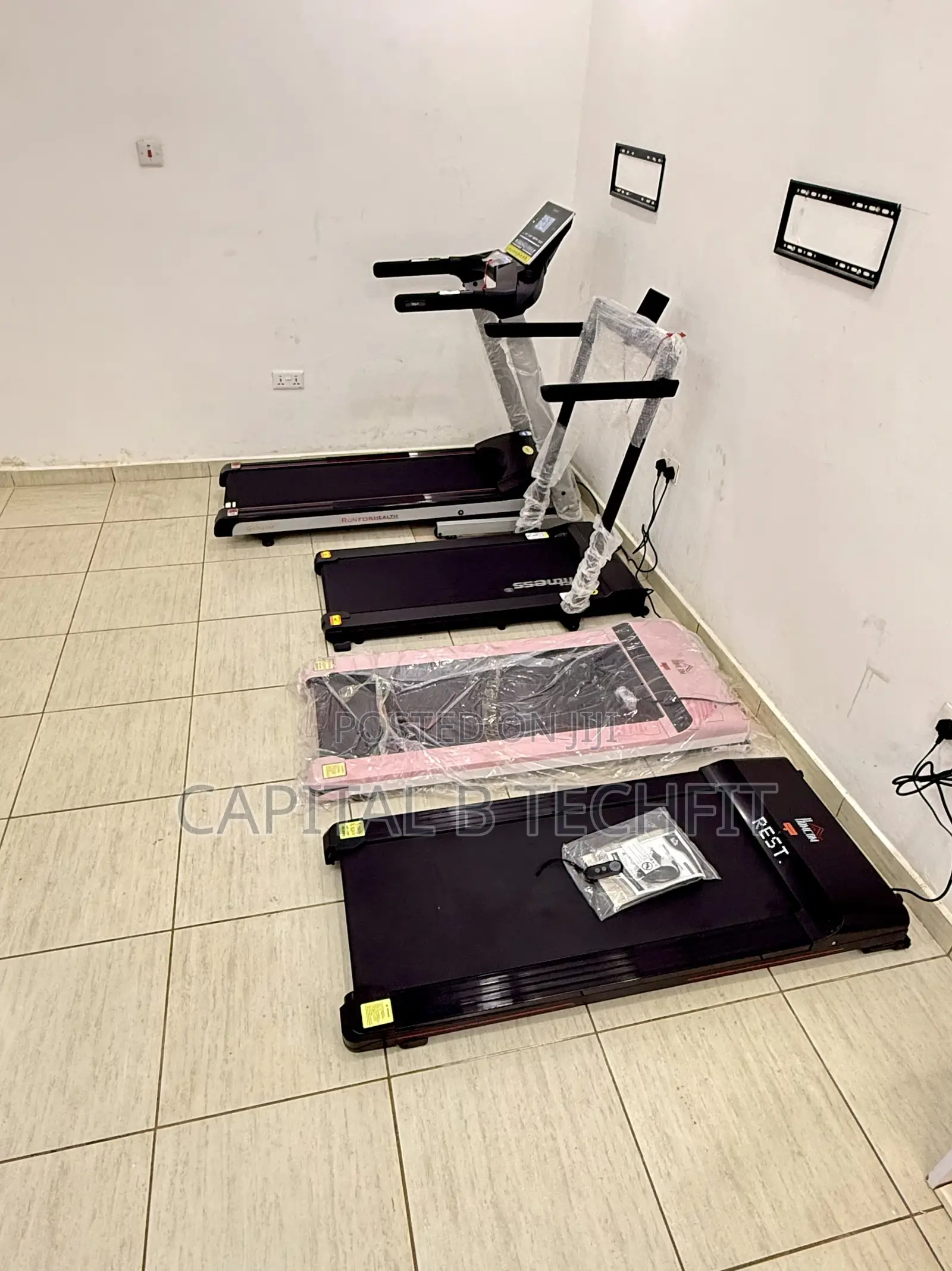 A90-X512 Walking Pad (Armless Treadmill)Band: Techno Fitness