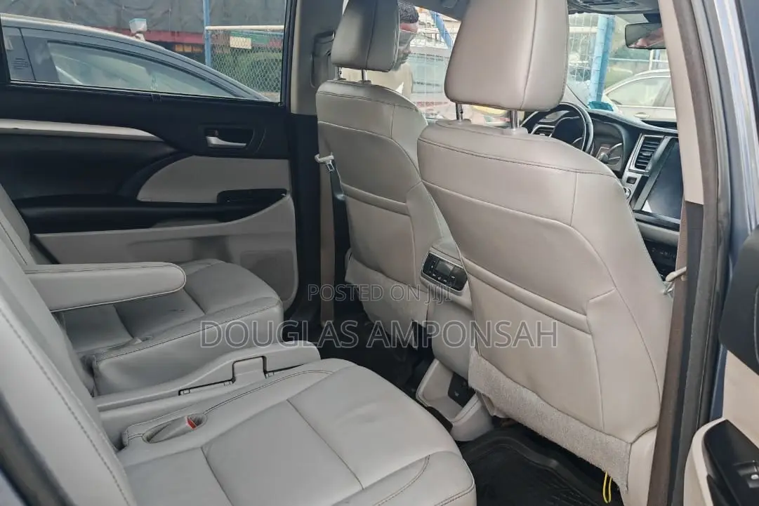 Toyota Highlander 2018 Gray
