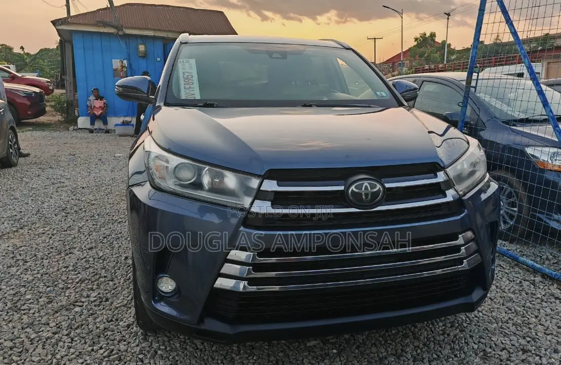 Toyota Highlander 2018 Gray