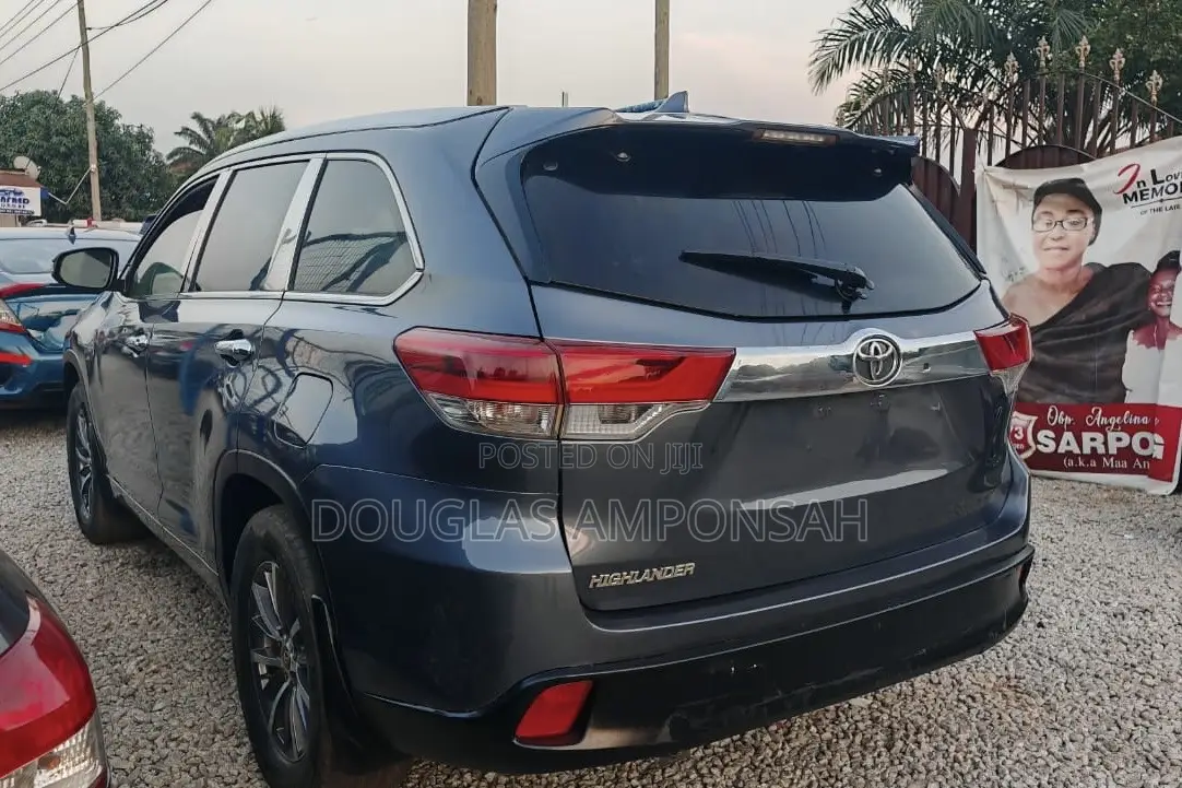 Toyota Highlander 2018 Gray