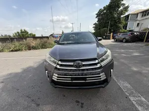 Toyota Highlander 2018 Gray