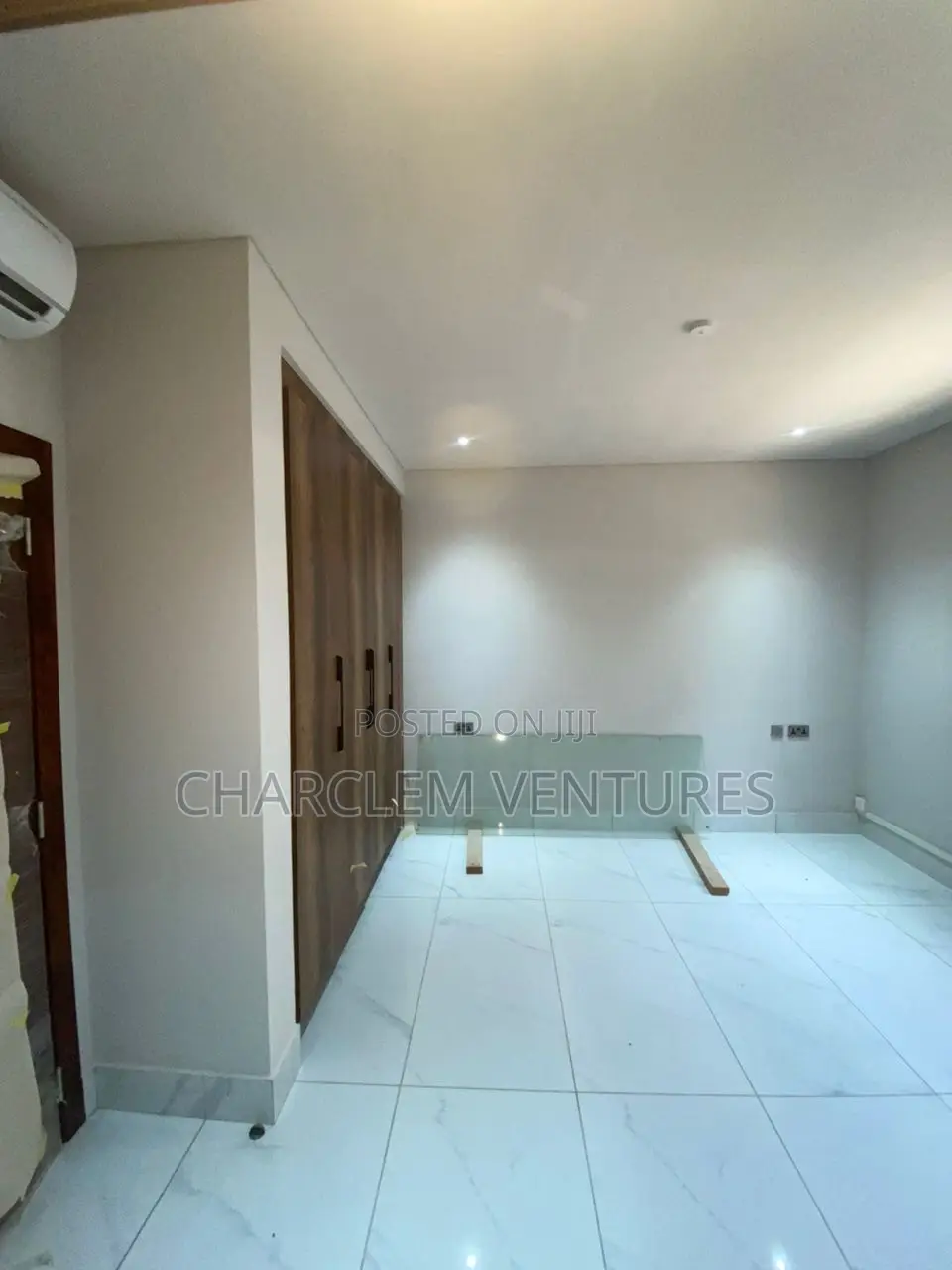 4bdrm Townhouse / Terrace in Charclem Ventures, Accra Metropolitan
