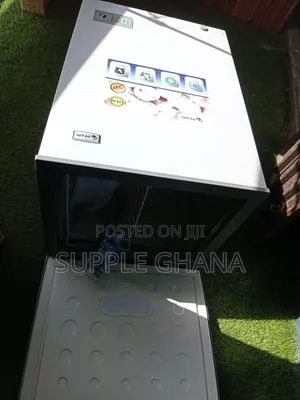 Pearl Efficient Storage Made Easy With Pearl 98l Freezer