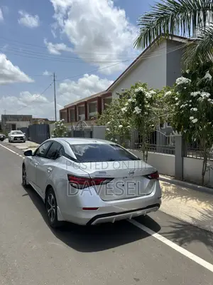 Nissan Sentra S 2022 Silver