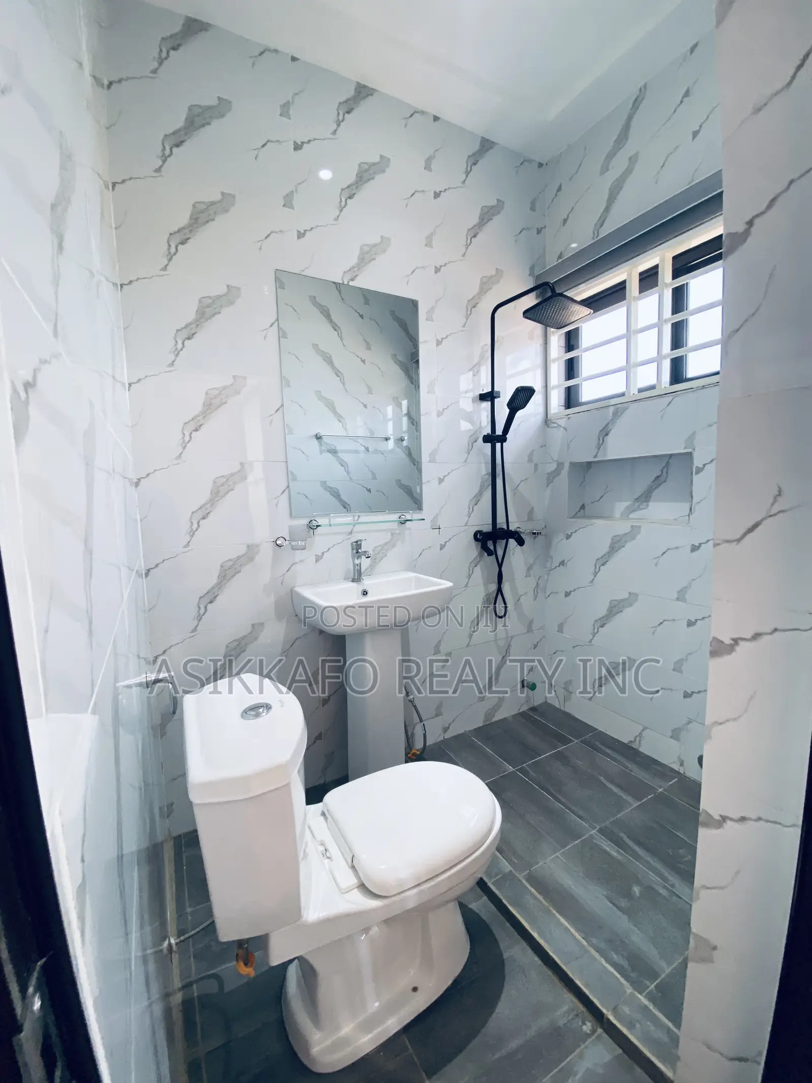 2bdrm Apartment in Kotobaabi, Spintex for rent