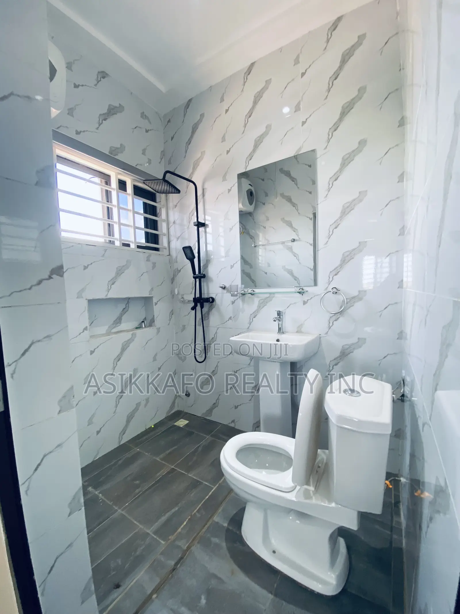 2bdrm Apartment in Kotobaabi, Spintex for rent