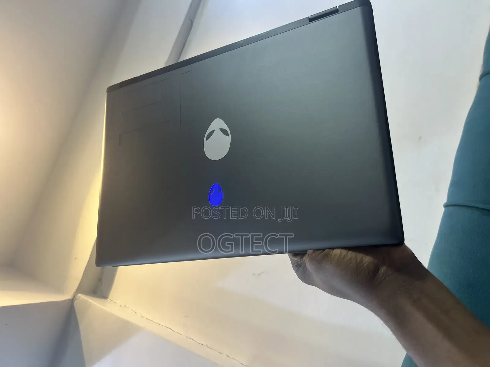 Laptop Alienware M16 R2 32GB Intel Core Ultra 9 SSD 1T