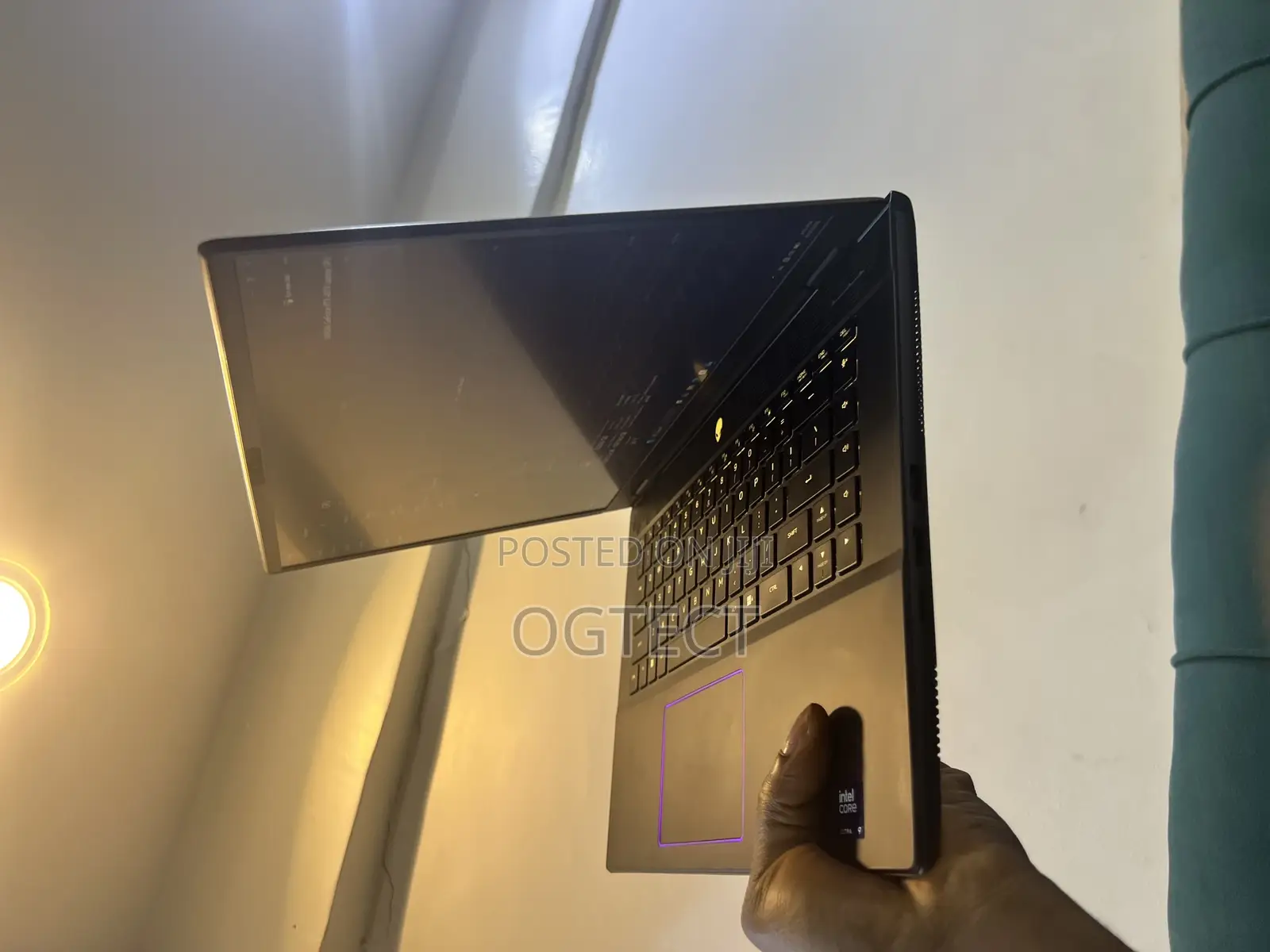 Laptop Alienware M16 R2 32GB Intel Core Ultra 9 SSD 1T