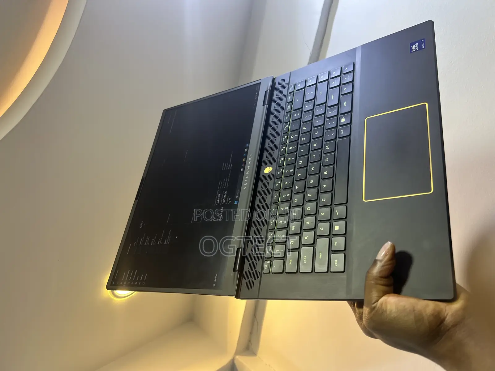 Laptop Alienware M16 R2 32GB Intel Core Ultra 9 SSD 1T