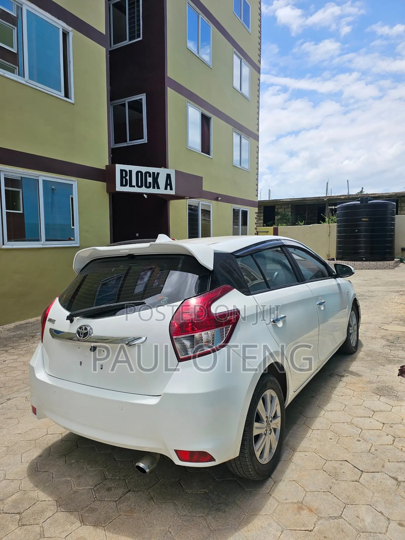 Toyota Yaris L Hatchback 5dr 2015 White