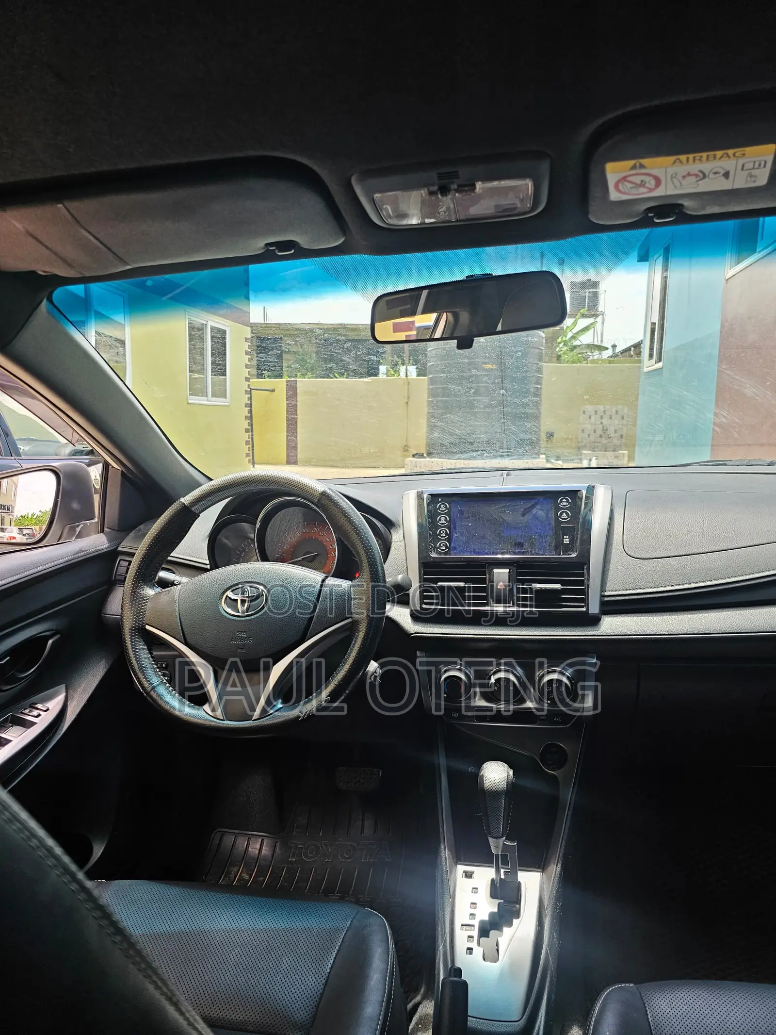 Toyota Yaris L Hatchback 5dr 2015 White