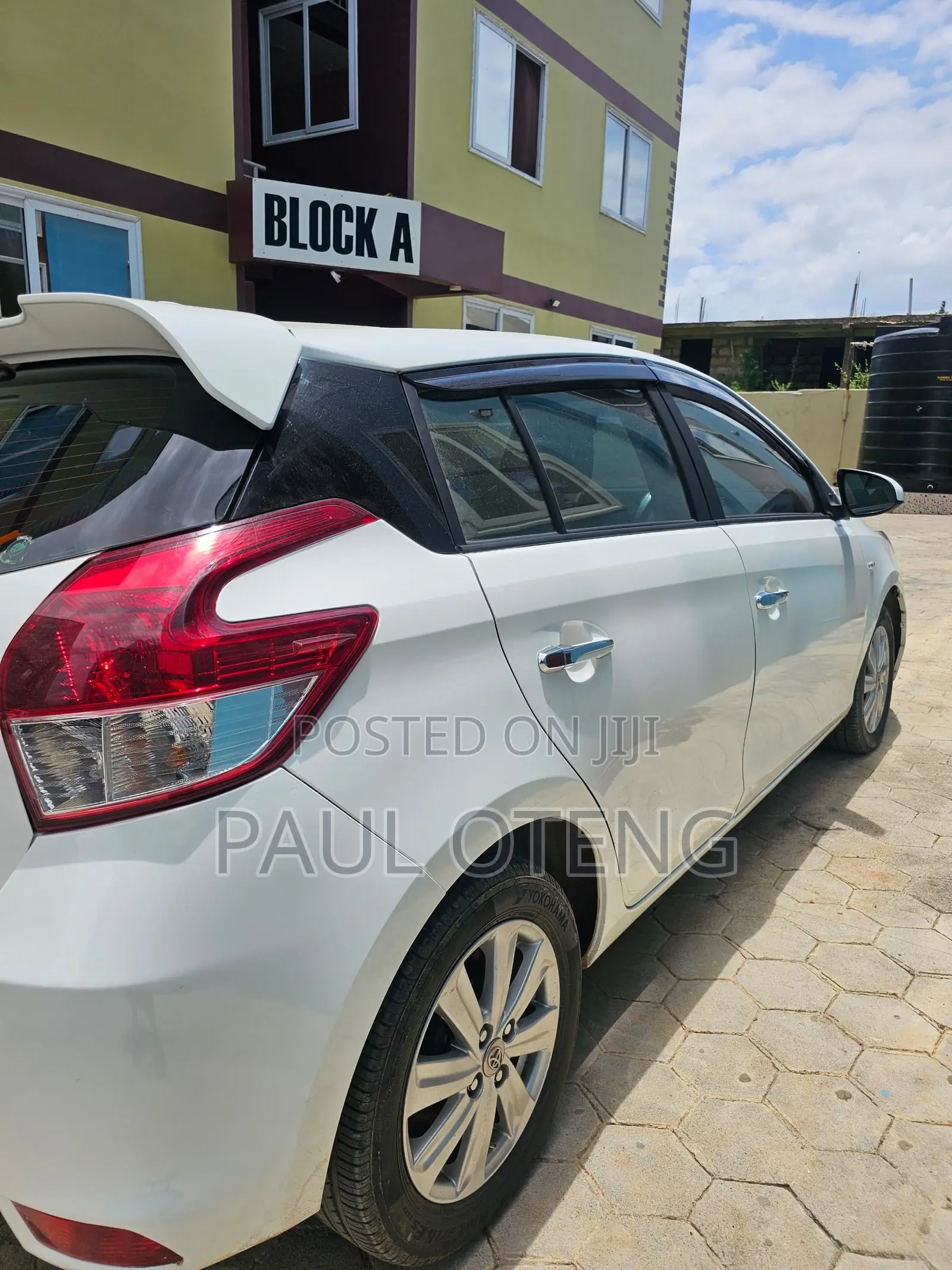 Toyota Yaris L Hatchback 5dr 2015 White