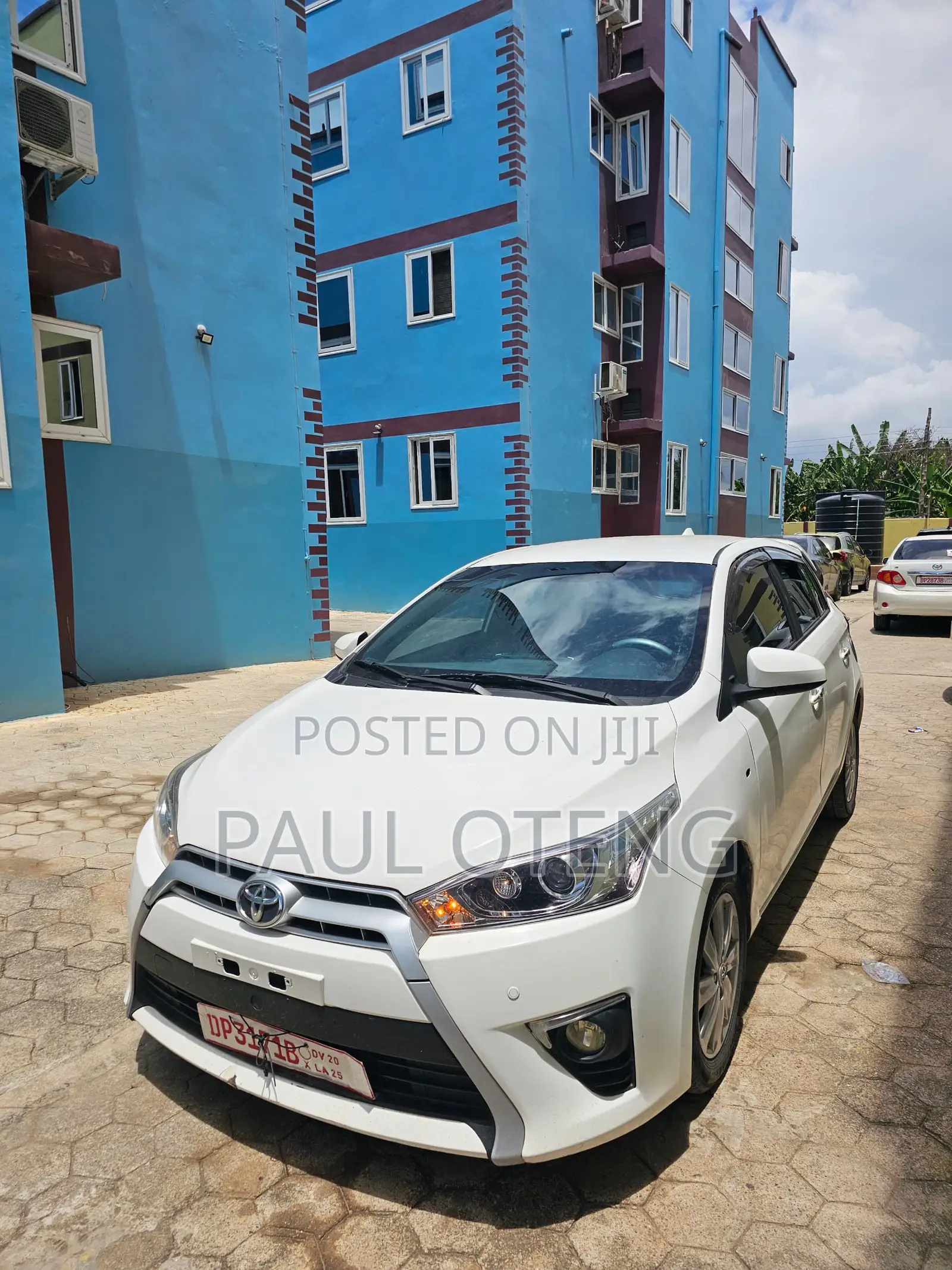 Toyota Yaris L Hatchback 5dr 2015 White