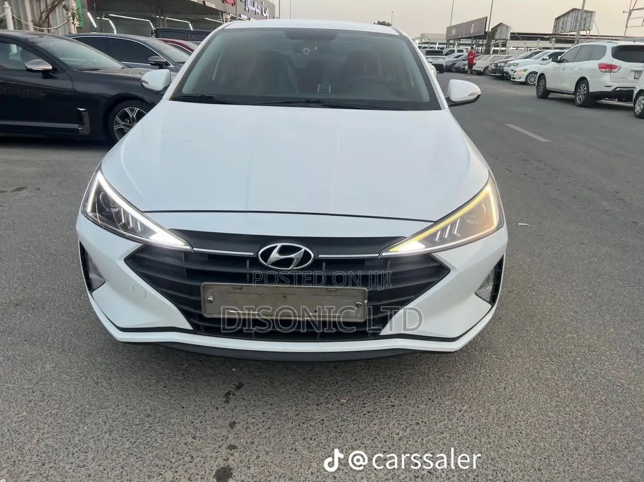 Hyundai Elantra 2019 White