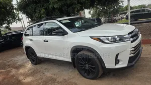 Toyota Highlander Limited Platinum 2019 White