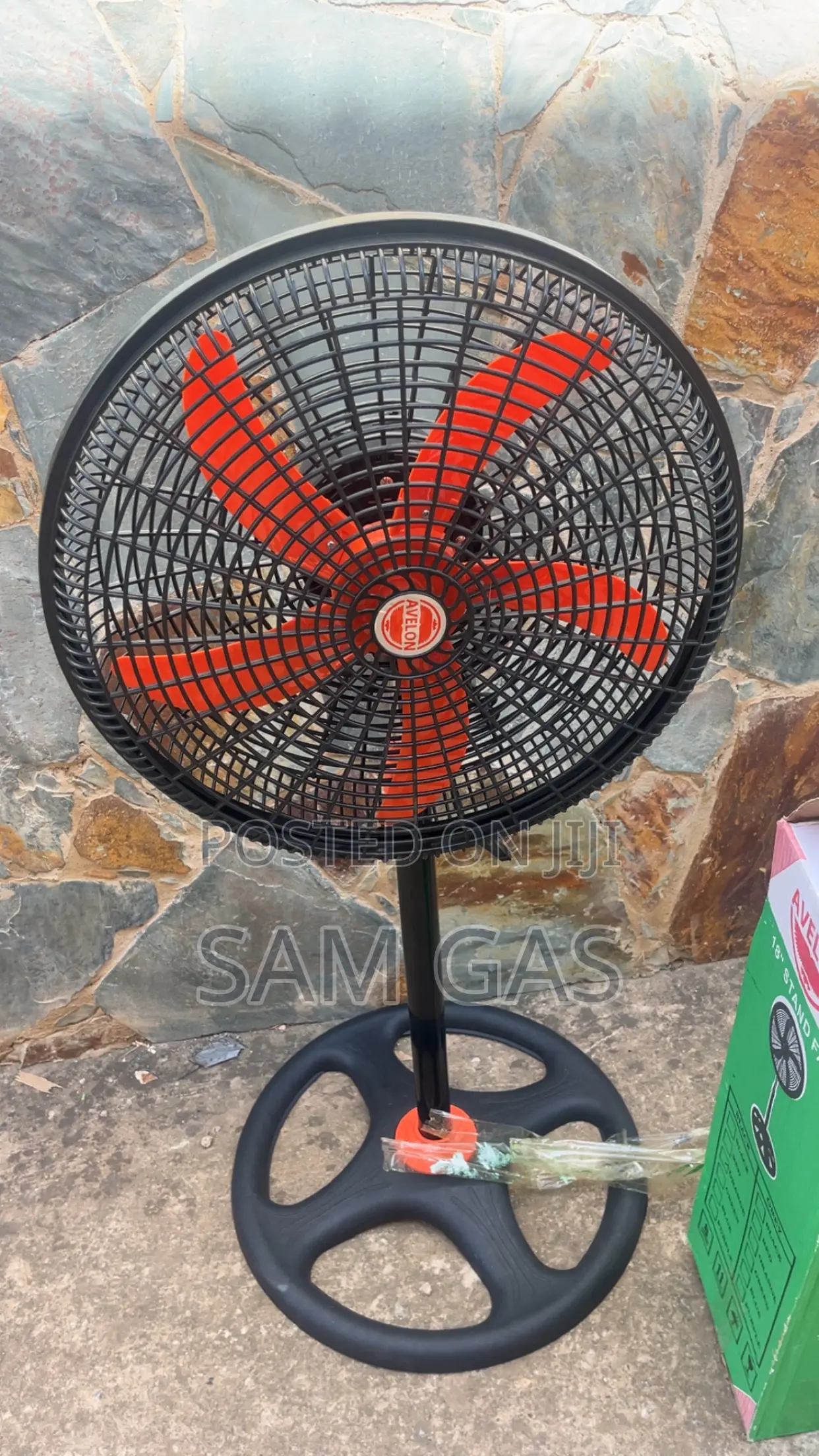 Avelon 18 Inch Standing Fan