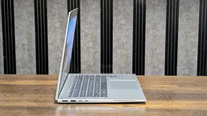 Laptop HP EliteBook x360 1040 G9 16GB Intel Core i7 SSD 512GB