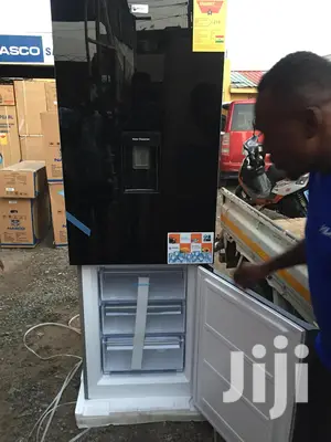 Enjoy Chilled Drinks With Pearl 309L Bottom Freezer Fridge