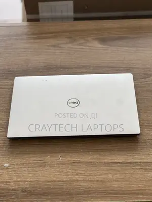 New Laptop Dell XPS 13 8GB Intel Core i7 SSD 256GB