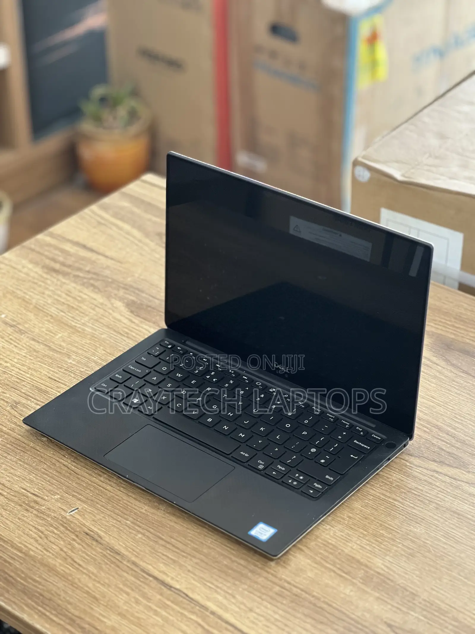 New Laptop Dell XPS 13 8GB Intel Core i7 SSD 256GB