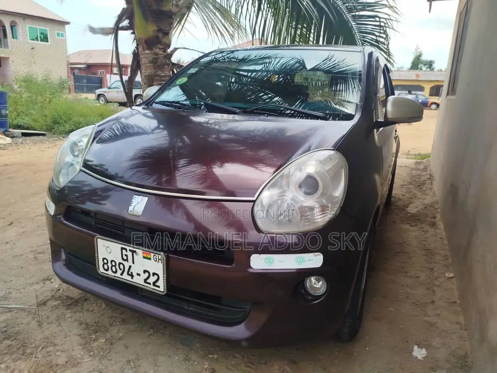 Toyota Passo 1.0 FWD 2012 Purple