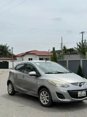 Mazda Demio 2012 Silver