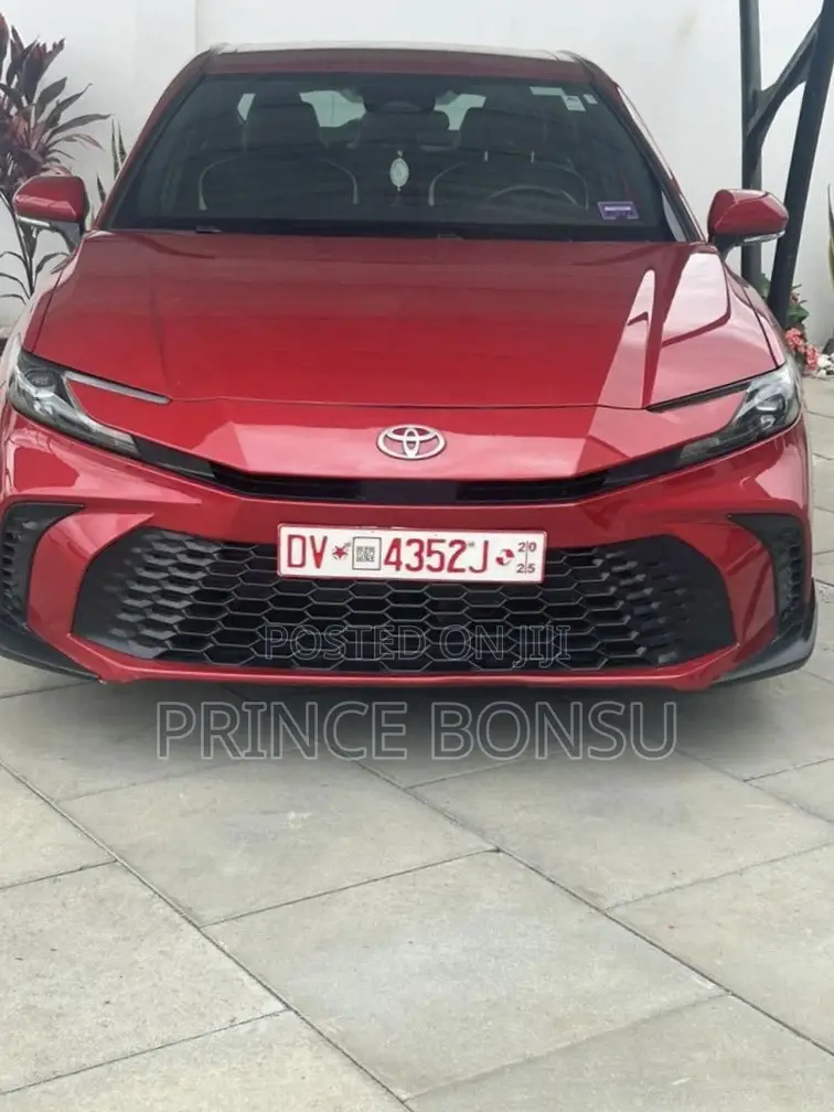Toyota Camry SE 2025 Burgundy