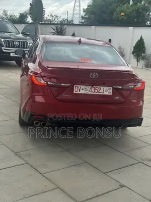 Toyota Camry SE 2025 Burgundy