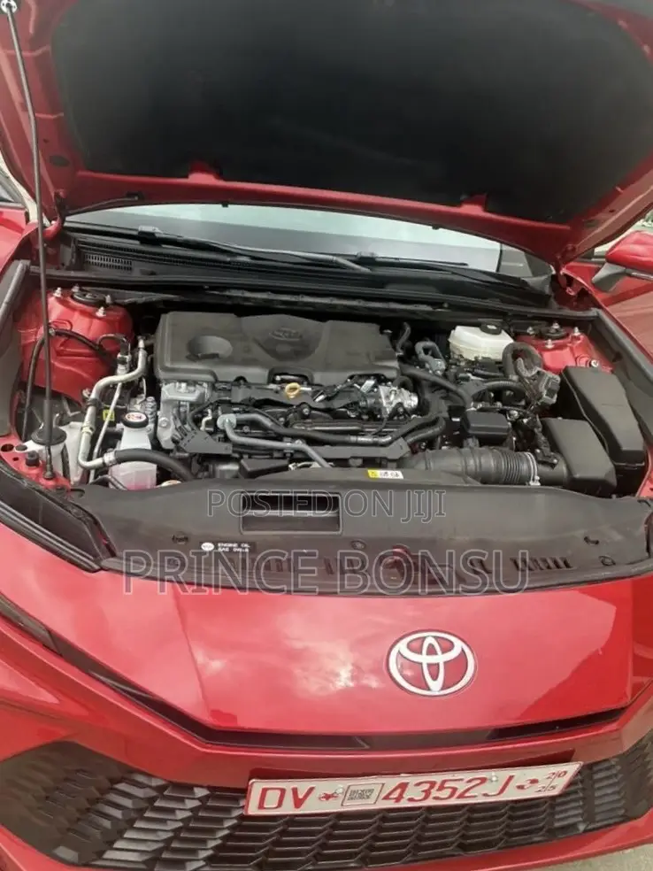 Toyota Camry SE 2025 Burgundy