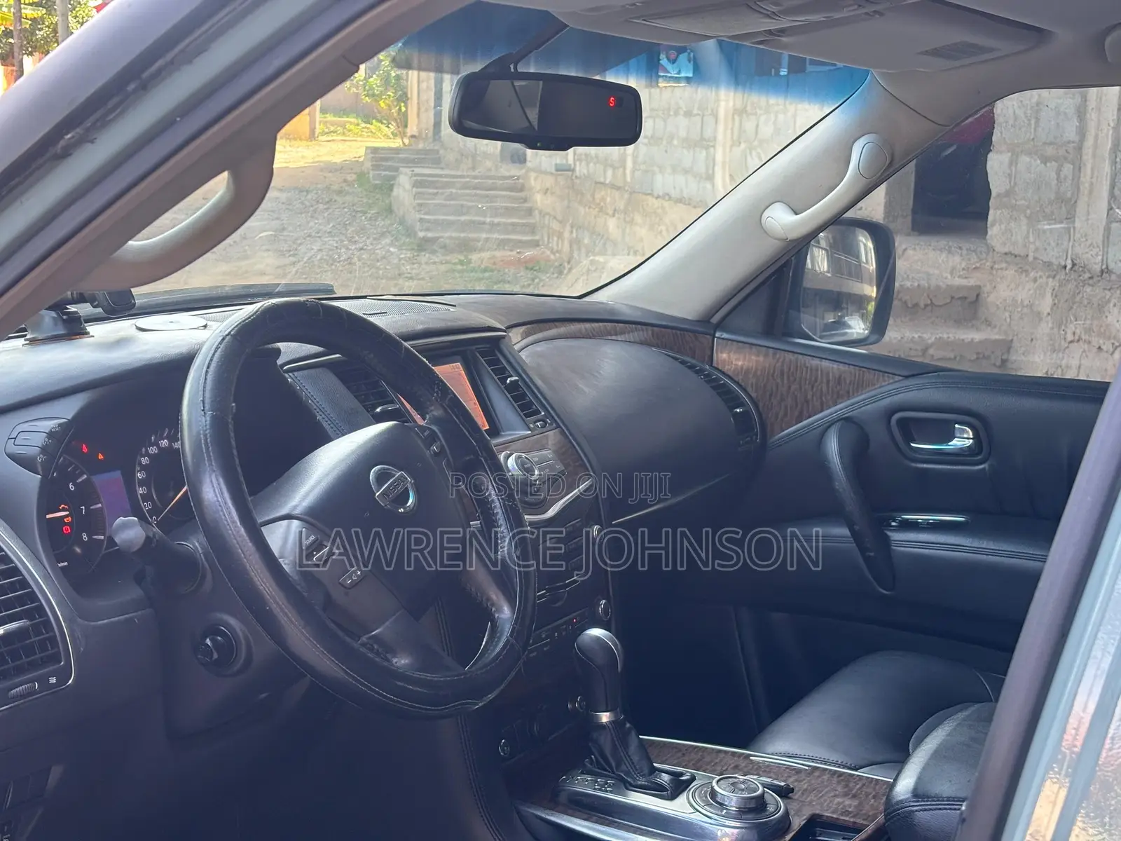 Nissan Patrol 5.6 2011 Gray
