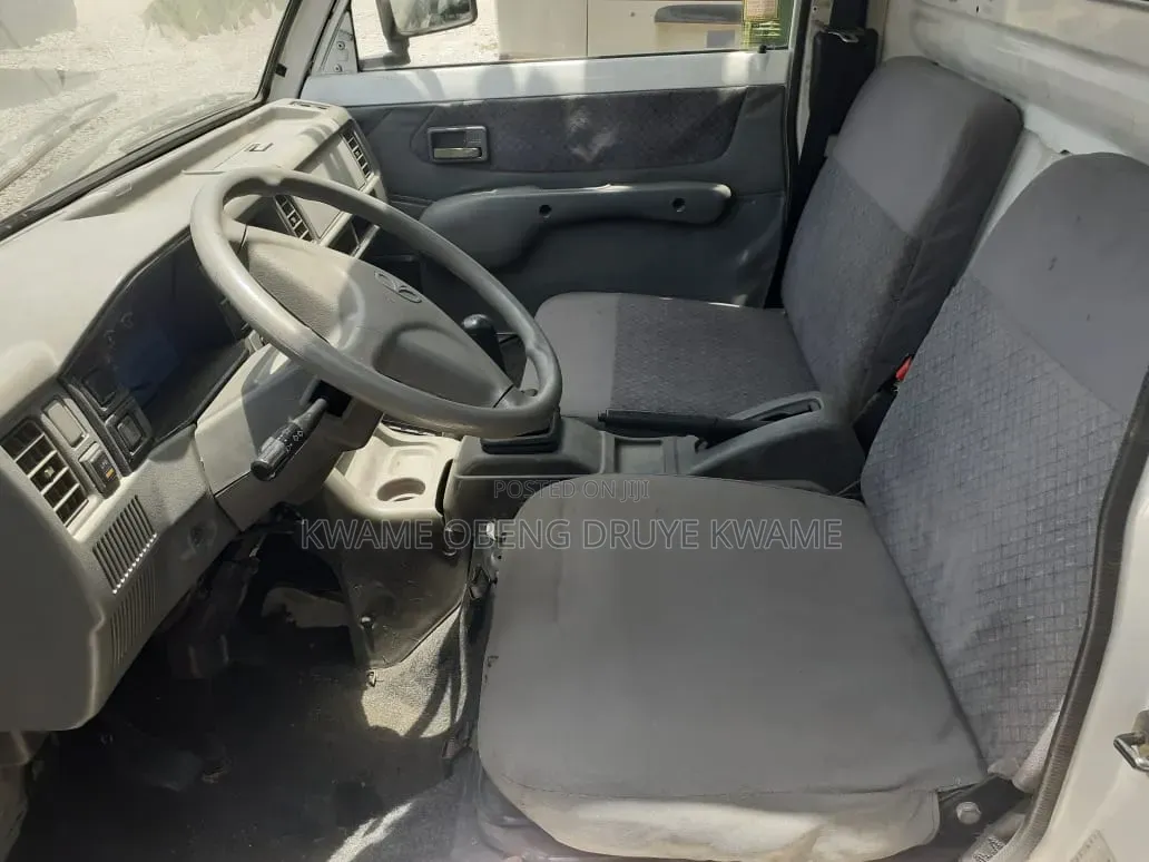 Daihatsu Lobo 2004