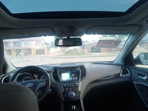 Hyundai Santa Fe 2017 Gray