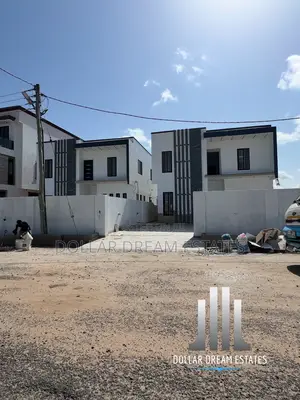 4bdrm House in East Legon for sale
