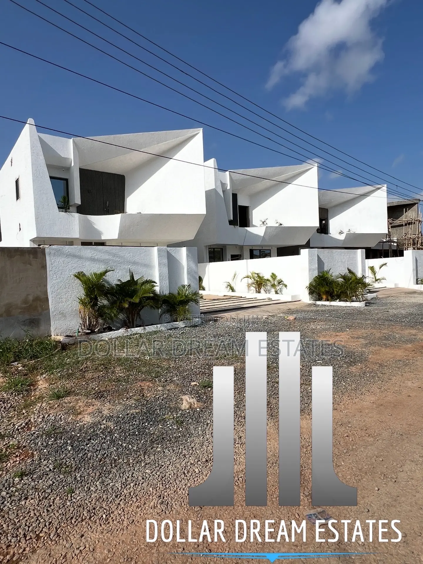3bdrm House in Adjiriganor for sale