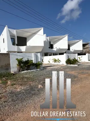 3bdrm House in Adjiriganor for sale