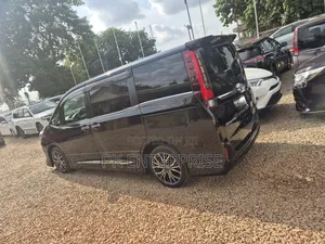 Toyota Esquire 2016 Black