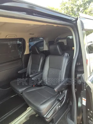 Toyota Esquire 2016 Black