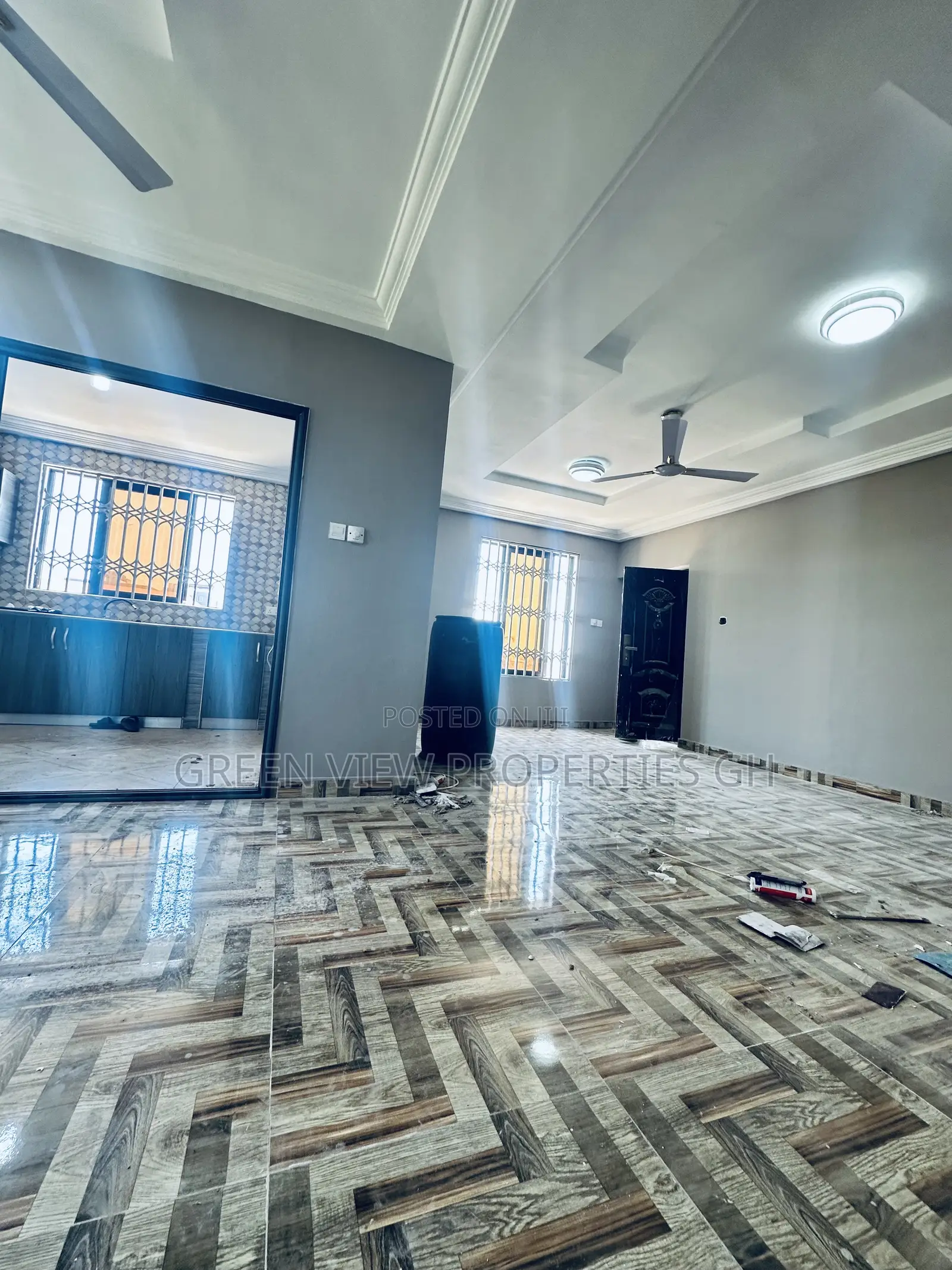 2bdrm Apartment in West Hills Mall Area for rent