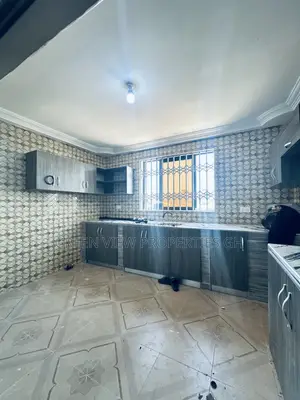 2bdrm Apartment in West Hills Mall Area for rent