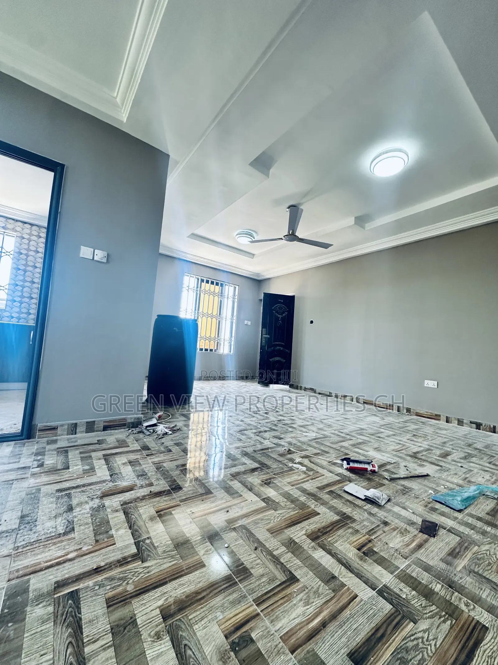 2bdrm Apartment in West Hills Mall Area for rent