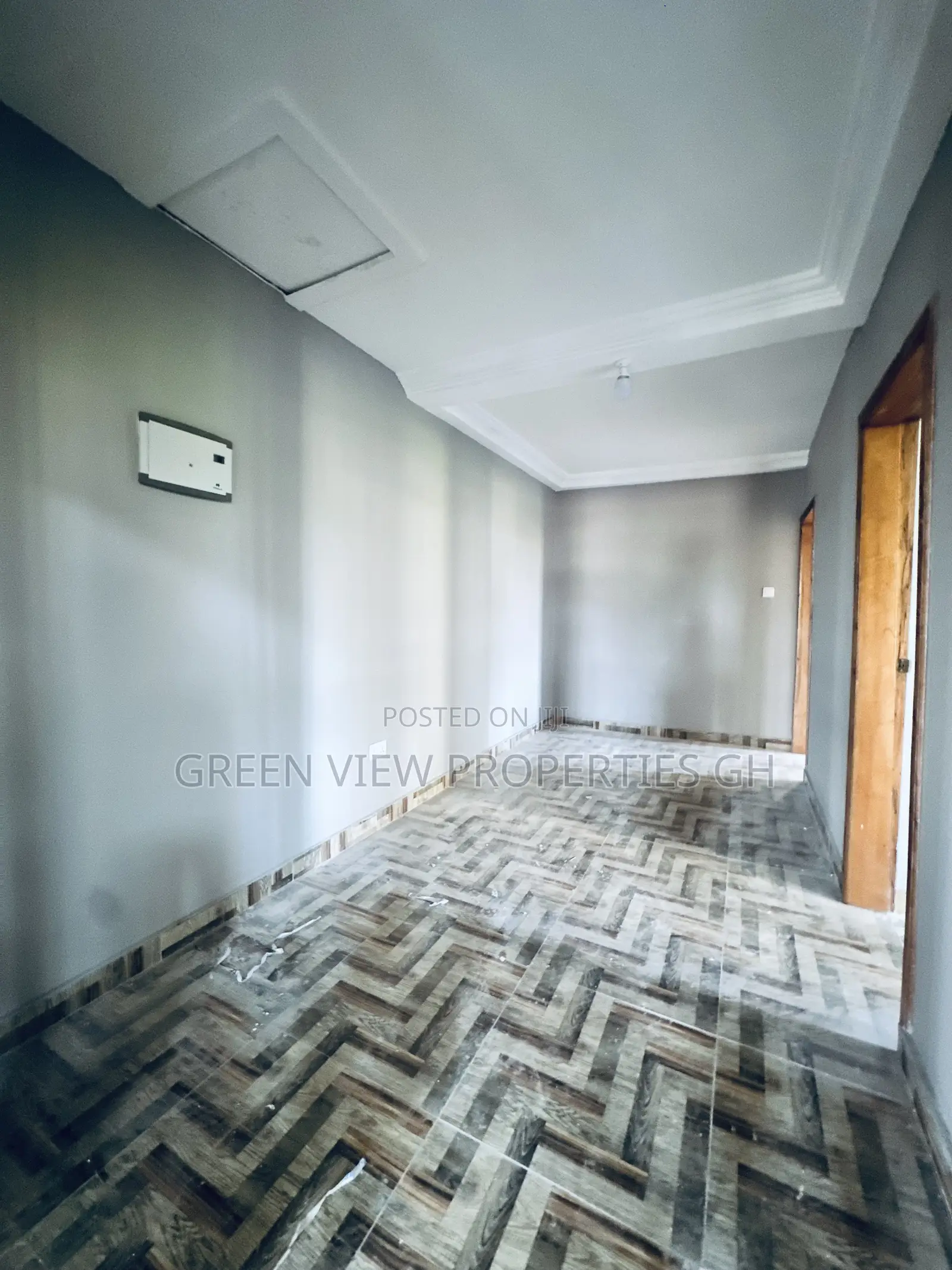 2bdrm Apartment in West Hills Mall Area for rent