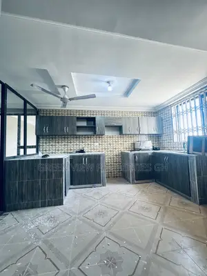 3bdrm Apartment in West Hills Mall Area for rent