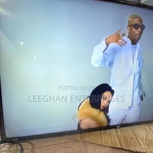49 Inch Lg Smart Tv ( Pixel Line)