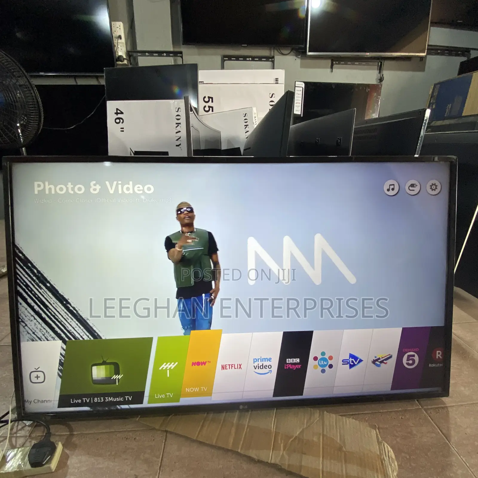49 Inch Lg Smart Tv ( Pixel Line)