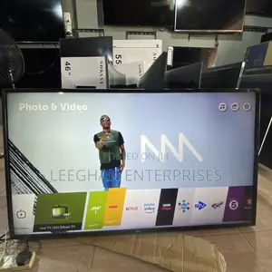 49 Inch Lg Smart Tv ( Pixel Line)