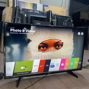 43 Lg Smart Tv ( Pixel Line )