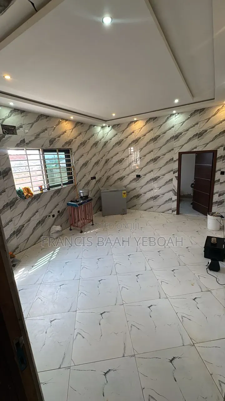 3bdrm House in Shining Star Real, Awutu Senya West for sale